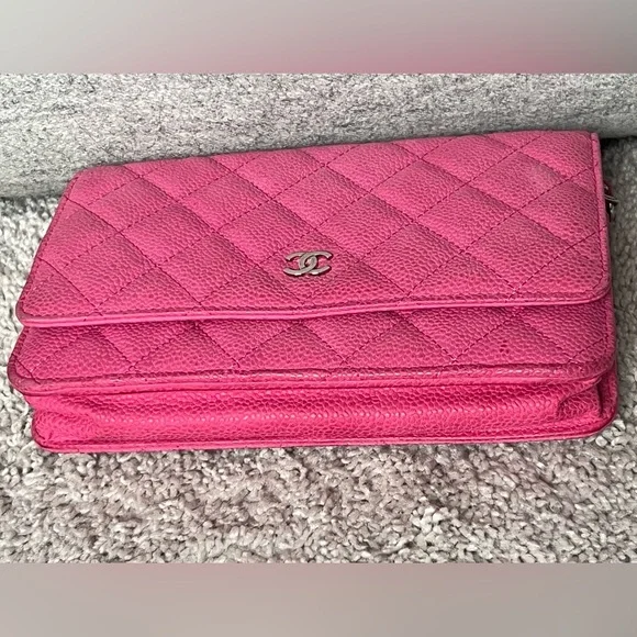 Chanel Iridescent Caviar Quilted Wallet on Chain WOC Pink - Picture 4 of 8